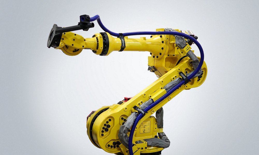 Leoni offers smart robot mounting solution for all picking, packing, and palletizing applications